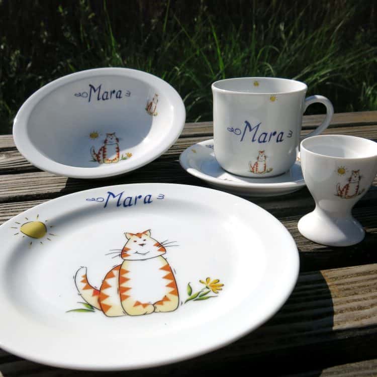 Porzellan mit Namen und Katze