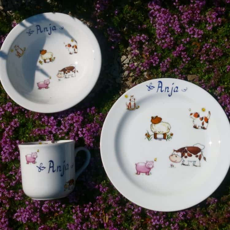 Bauernhoftiere auf Porzellan Kindergeschirr mit Namen personalisiert