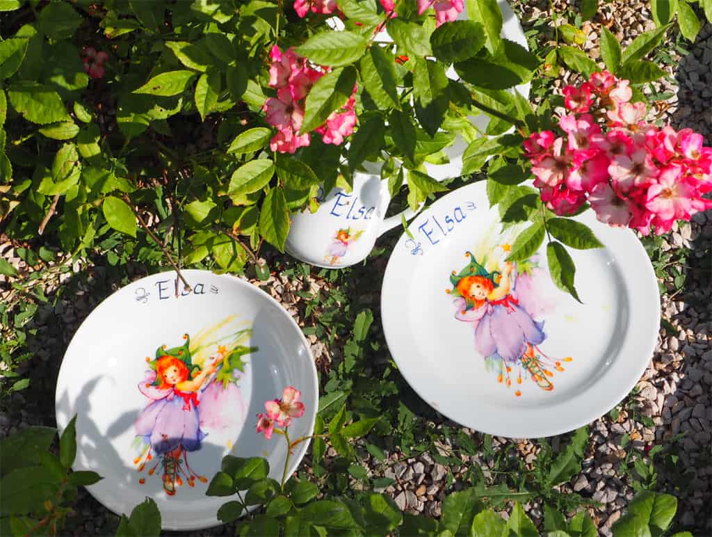 Kindergeschirr Porzellan Set Becher, Teller, Schale mit Azura Glöckchen und Name