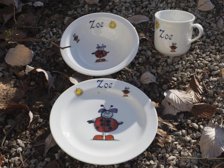 Kindergeschirr Porzellan Set Becher, Teller und Müslischüssel mit Marienkäferkind und Sonne