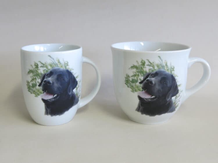 Becher Daria 260 ml und Mirek 400 ml mit Hundeportrait schwarzer Labrador.