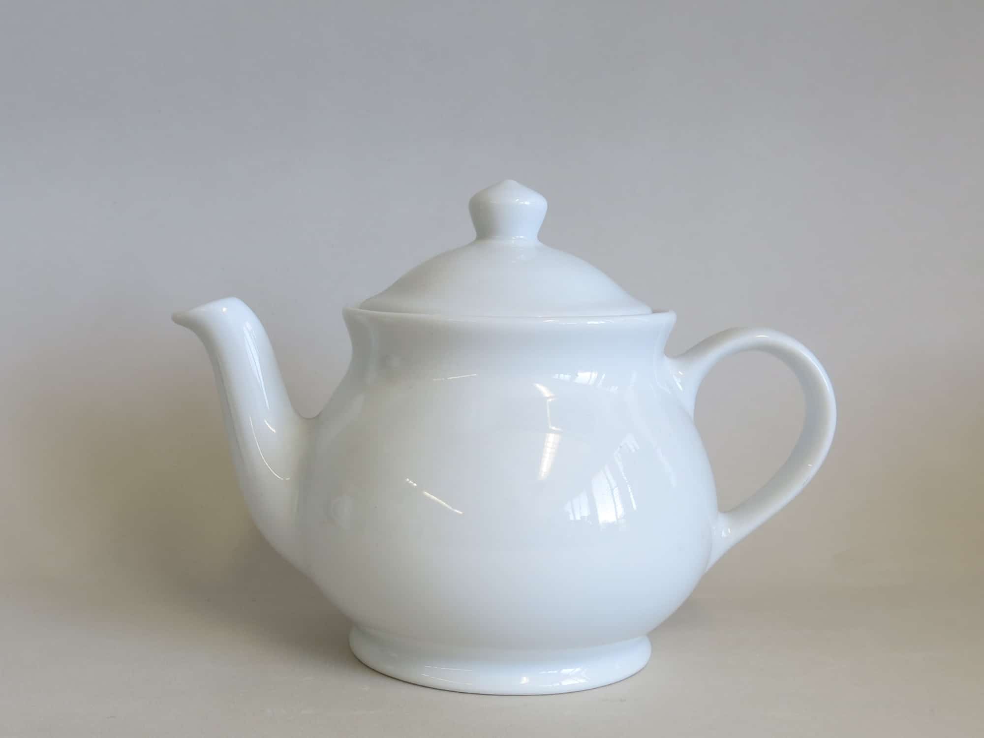 Kleine Teekanne Grace aus weißem Porzellan