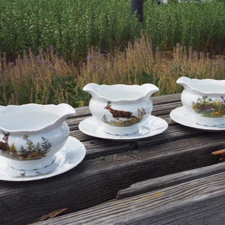 Sauciere Ofelie mit Wild- und Jagdmotiven