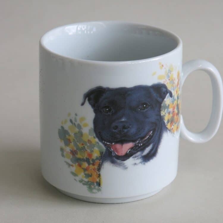 Namenstasse Porzellan gerader Becher Lukas 260ml mit Staffordshire Terrier