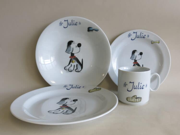 Set Essteller Beagle Mimi und Namen und Namenstasse Becher lukas