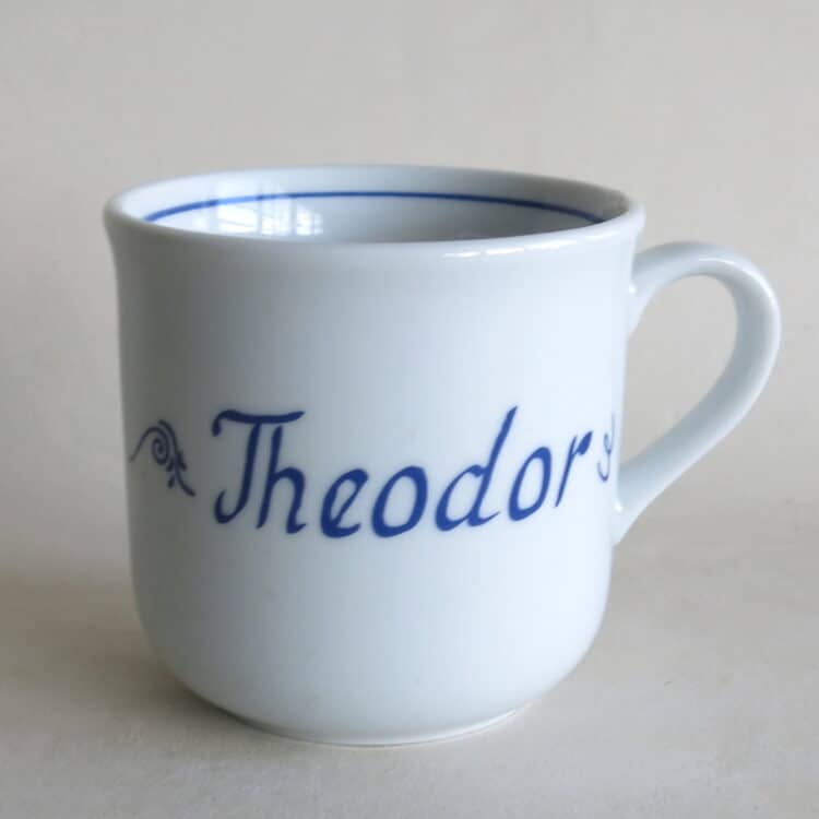 Klassische Namenstasse Sonderangebot Theodor