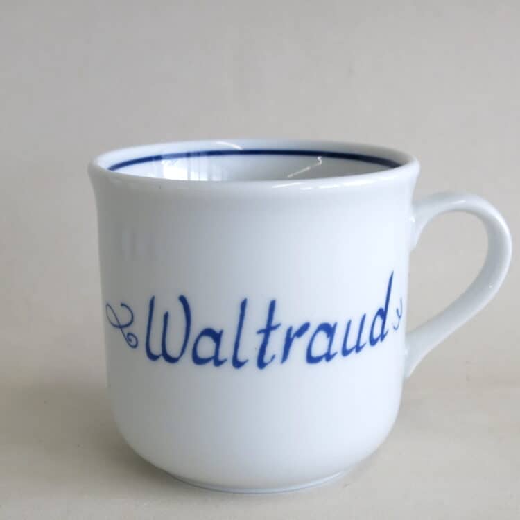 Klassische Namenstasse Sonderangebot Waltraud