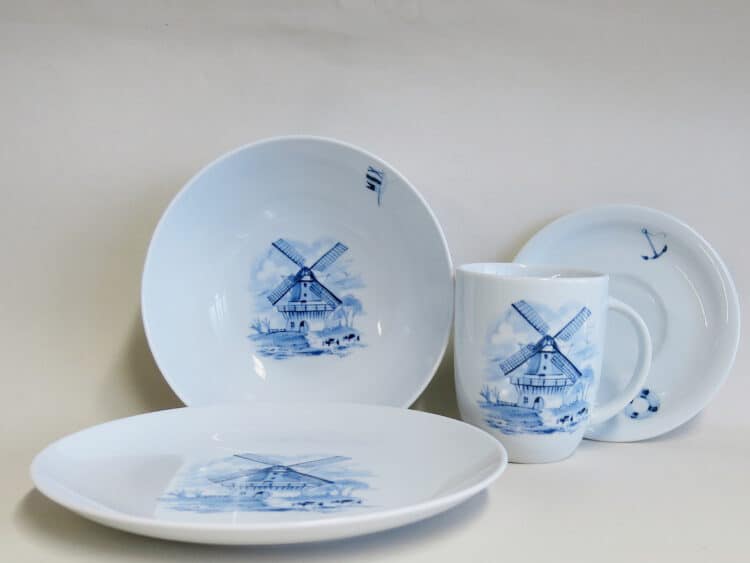 Frühstücks Set Becher Daria , Teller Ole 21 und Bowl Ole mit Windmühle maritim im Delfter Stil