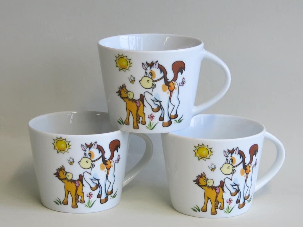 Kindergartenporzellan Tasse Clio Pferd und Pony