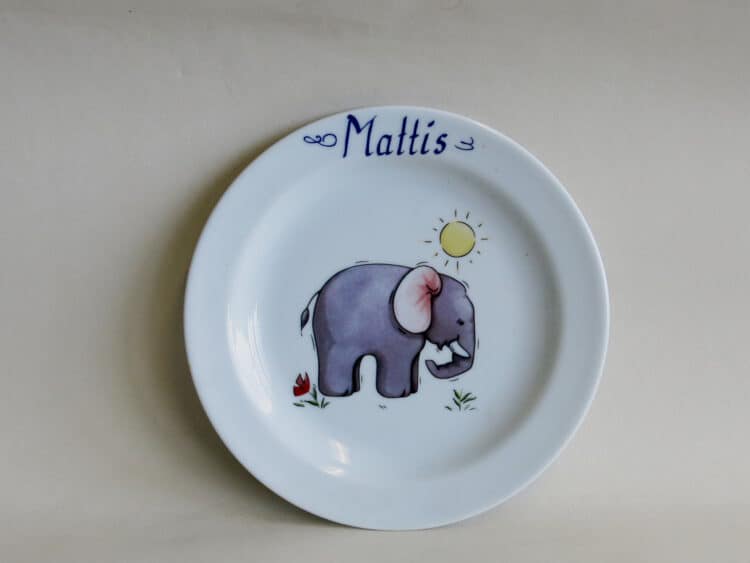 Sonderangebot personalisierter Porzellan Teller 19 cm mit Elefant und Namen Mattis